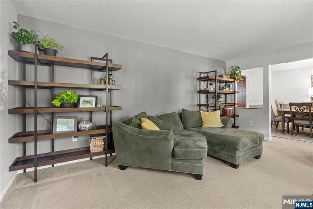 21 Carteret Street, West Milford, NJ 07480