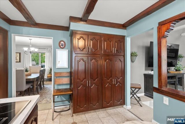 21 Carteret Street, West Milford, NJ 07480