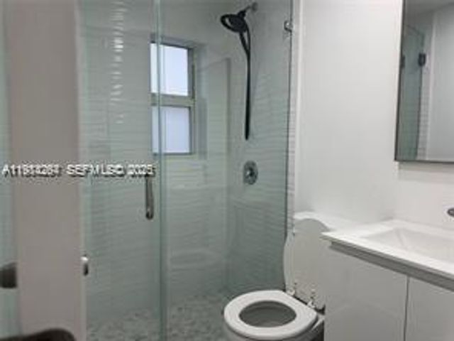 2001 NW Flagler Ter 3, Miami, FL 33125