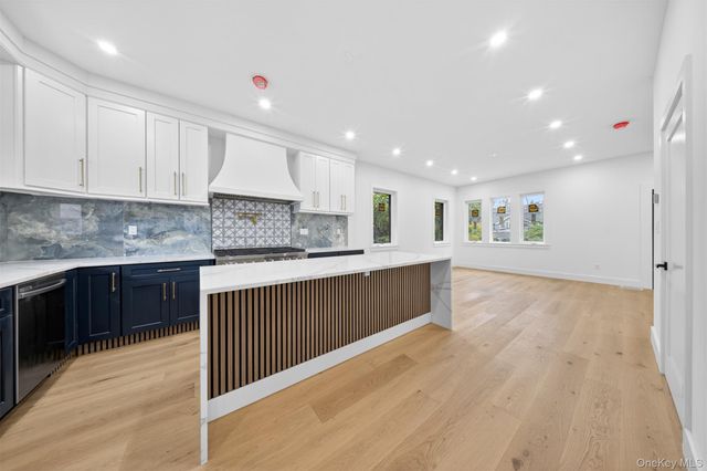 8366 Charlecote Ridge, Jamaica, NY 11432
