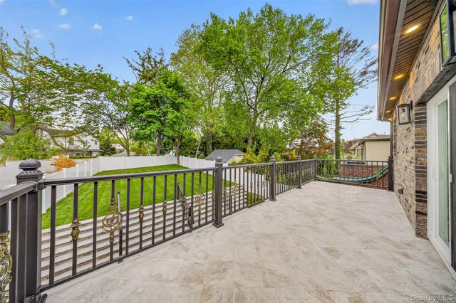 8366 Charlecote Ridge, Jamaica, NY 11432