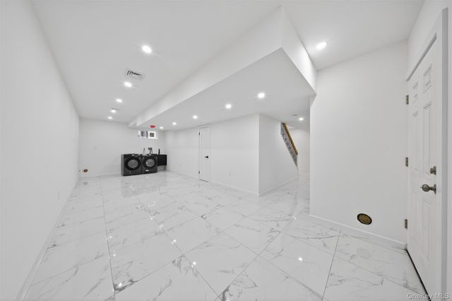 8366 Charlecote Ridge, Jamaica, NY 11432