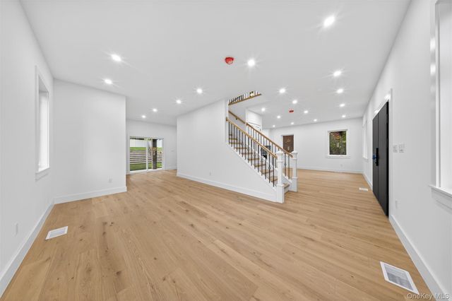 8366 Charlecote Ridge, Jamaica, NY 11432