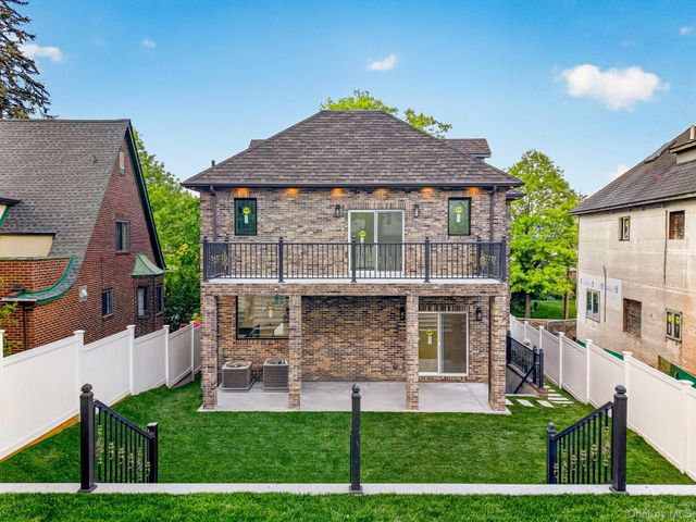 8366 Charlecote Ridge, Jamaica, NY 11432