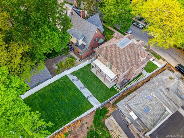 8366 Charlecote Ridge, Jamaica, NY 11432