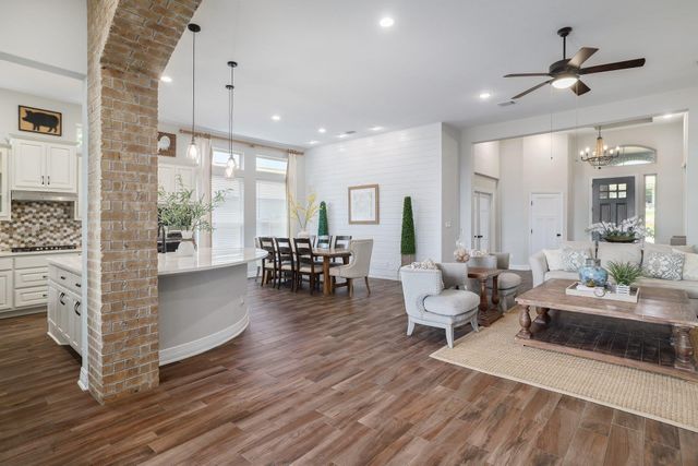 309 Rancho Sienna LOOP, Georgetown, TX 78628