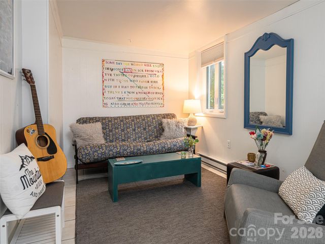 174 Pearson Drive, Asheville, NC 28801