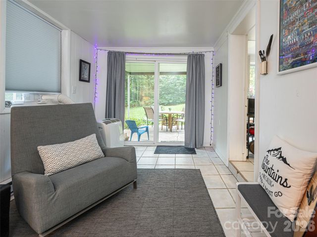 174 Pearson Drive, Asheville, NC 28801