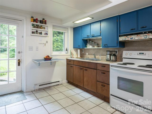174 Pearson Drive, Asheville, NC 28801