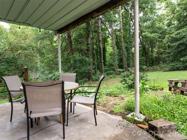 174 Pearson Drive, Asheville, NC 28801