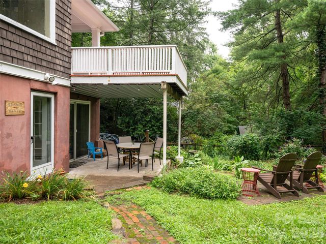 174 Pearson Drive, Asheville, NC 28801