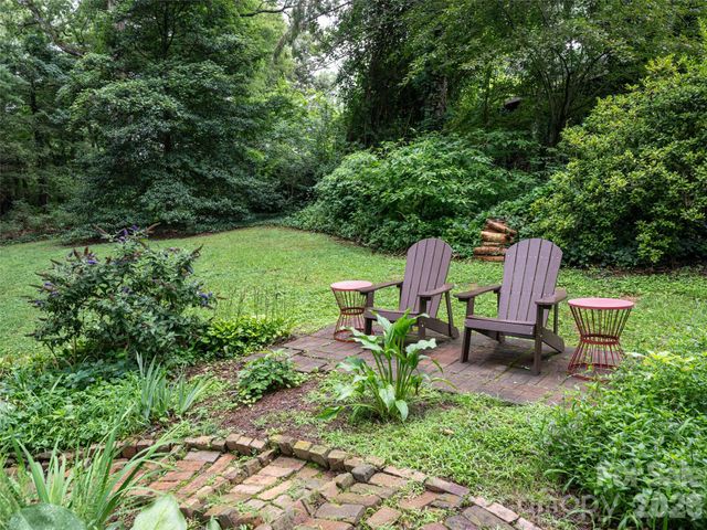 174 Pearson Drive, Asheville, NC 28801