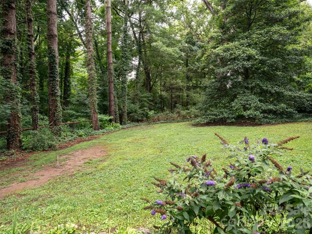 174 Pearson Drive, Asheville, NC 28801