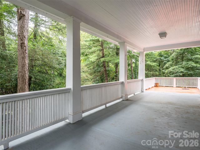 174 Pearson Drive, Asheville, NC 28801