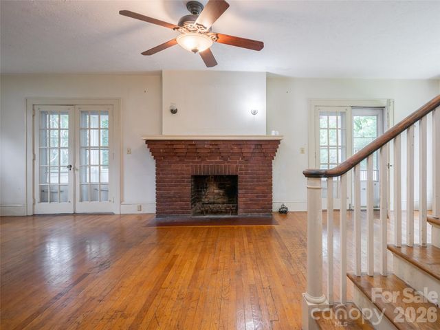 174 Pearson Drive, Asheville, NC 28801