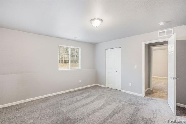 3149 Stratford Lane, Flushing, MI 48433