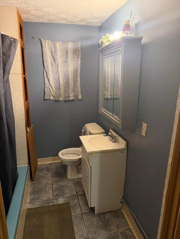 1897 Denune Avenue, Columbus, OH 43211