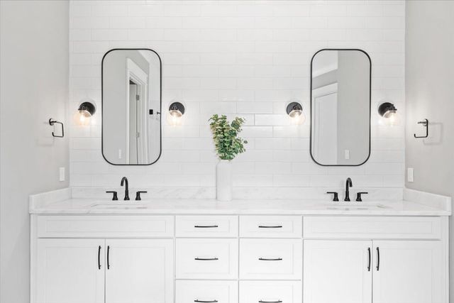 1572 PAINTED HORSE PASS, Collierville, TN 38017