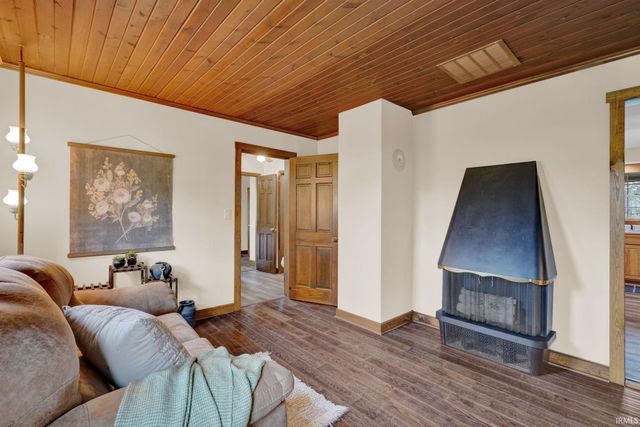 6471 E State Road 58, Heltonville, IN 47436