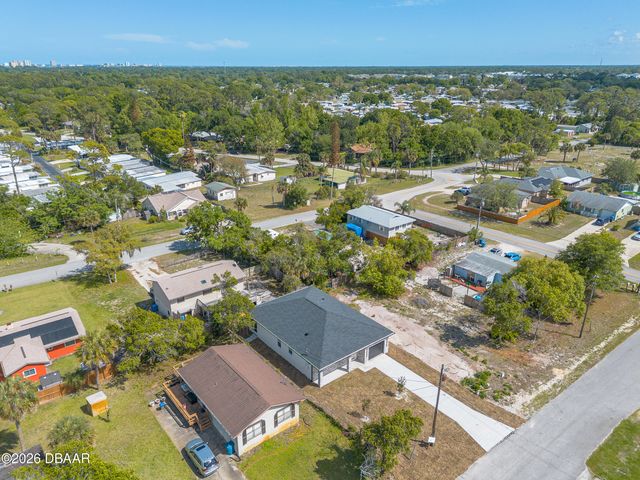 1991 Cedar Street, Daytona Beach, FL 32119