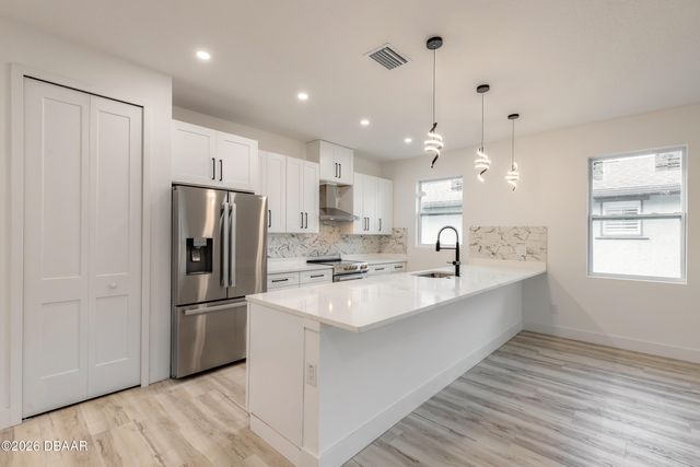 1991 Cedar Street, Daytona Beach, FL 32119