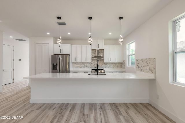 1991 Cedar Street, Daytona Beach, FL 32119