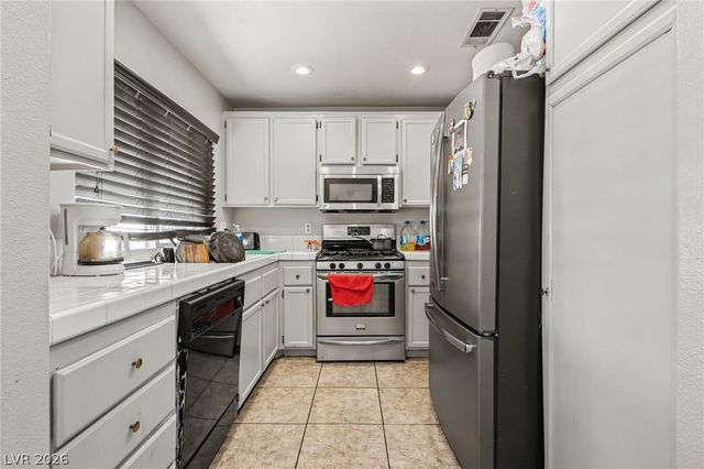 5534 Indigo Hills Street, North Las Vegas, NV 89031