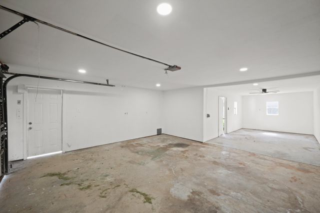 5943 Greenmont Drive, Houston, TX 77092