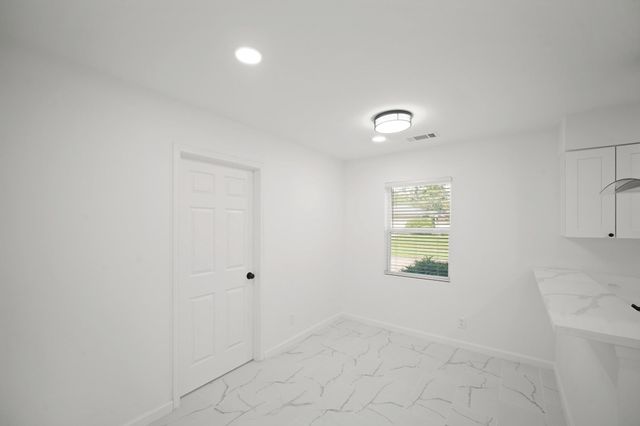 5943 Greenmont Drive, Houston, TX 77092