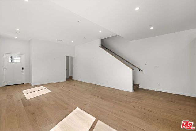 822 N Orange Grove Avenue, Los Angeles, CA 90046