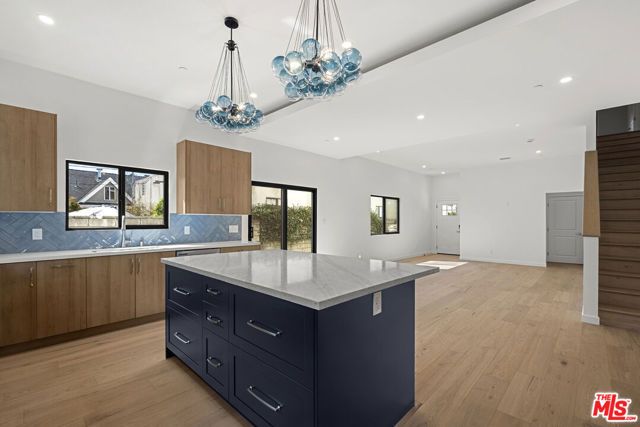 822 N Orange Grove Avenue, Los Angeles, CA 90046