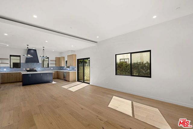 822 N Orange Grove Avenue, Los Angeles, CA 90046