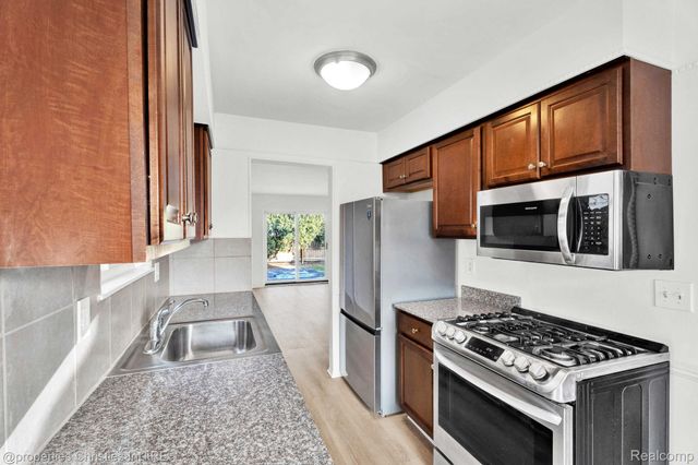 1787 Southfield Road, Birmingham, MI 48009