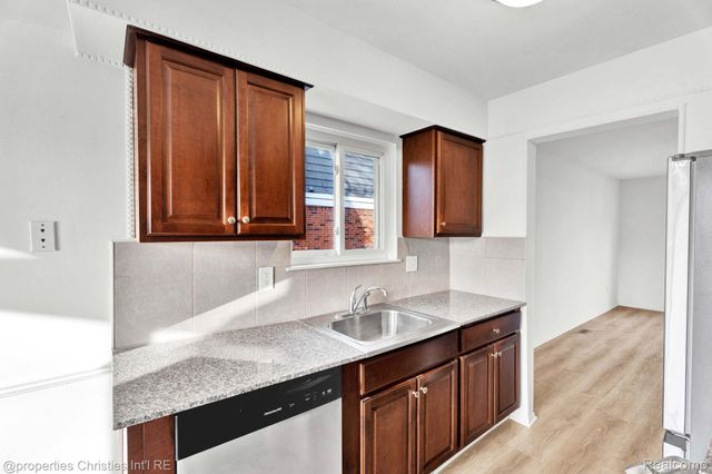 1787 Southfield Road, Birmingham, MI 48009