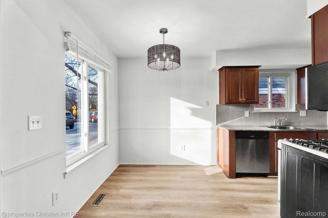 1787 Southfield Road, Birmingham, MI 48009