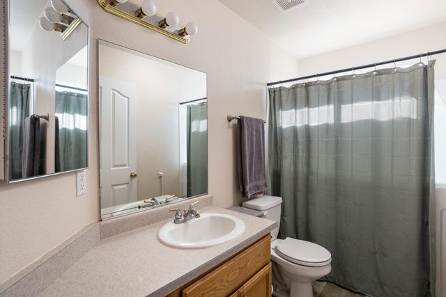 3699 Vinewood Drive, Anderson, CA 96007