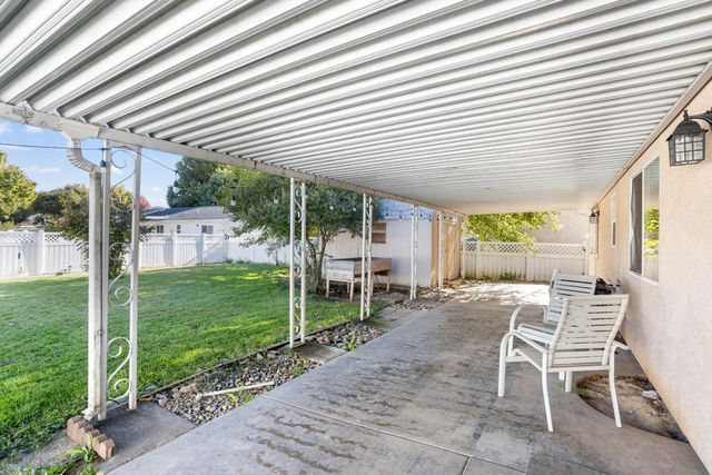 3699 Vinewood Drive, Anderson, CA 96007