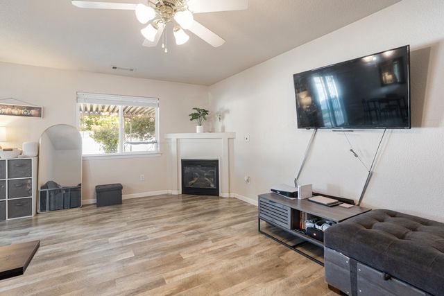 3699 Vinewood Drive, Anderson, CA 96007