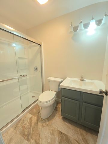 423 S 3rd Street 2, St. Charles, IL 60174