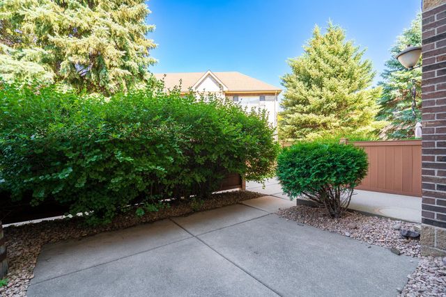 6459 Regency Lane, Eden Prairie, MN 55344