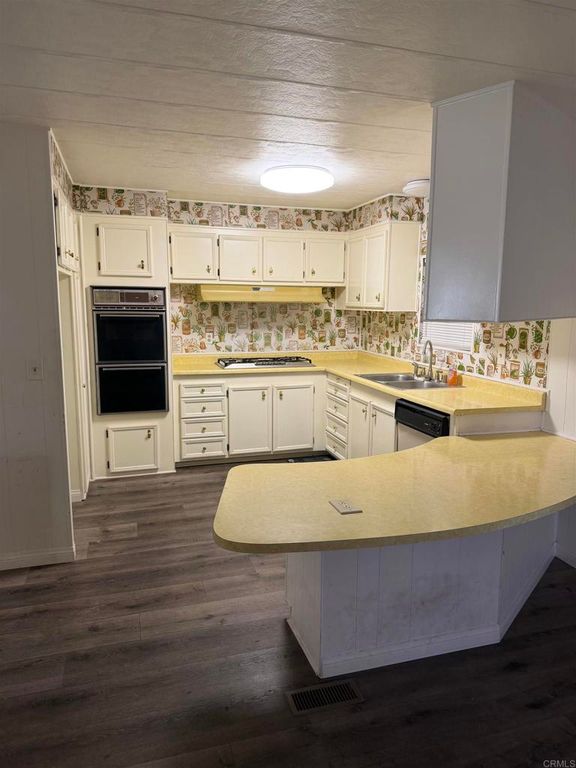 21223 Jimpson Way, Canyon Country, CA 91351 — photo 2