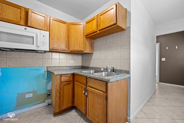 103 E Saint Marys Street, Minooka, IL 60447