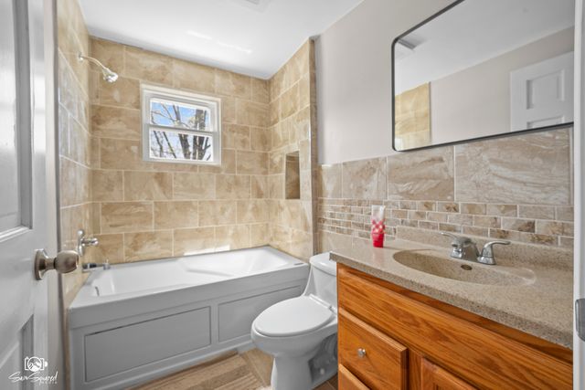 103 E Saint Marys Street, Minooka, IL 60447