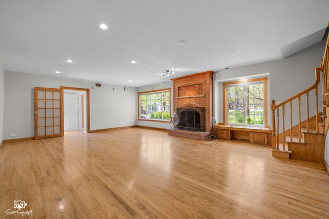 103 E Saint Marys Street, Minooka, IL 60447