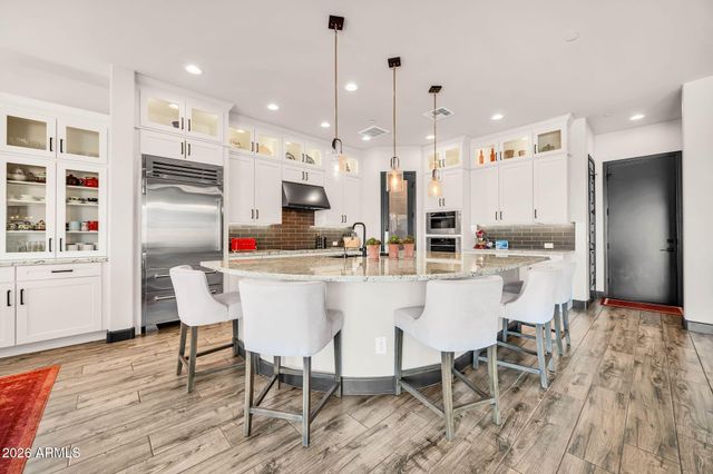 11613 W TENAZA Drive, Peoria, AZ 85383