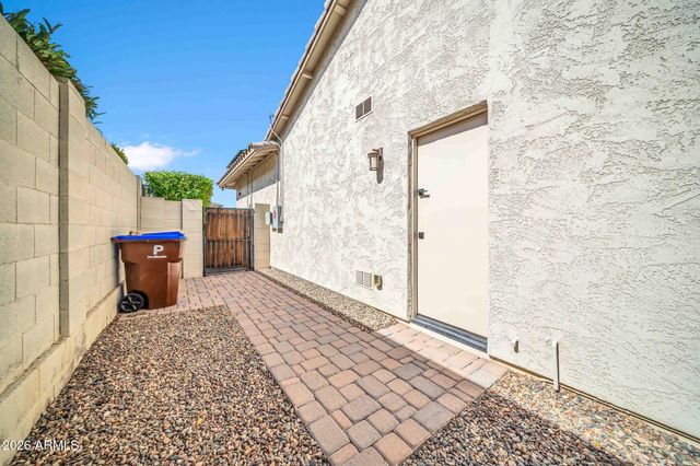 11613 W TENAZA Drive, Peoria, AZ 85383