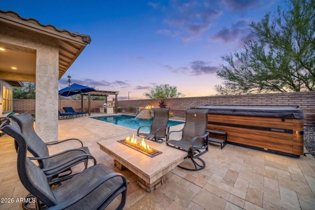 11613 W TENAZA Drive, Peoria, AZ 85383