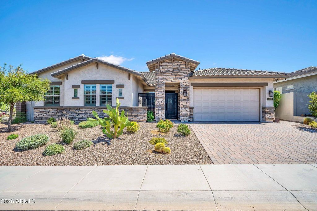 11613 W TENAZA Drive, Peoria, AZ 85383