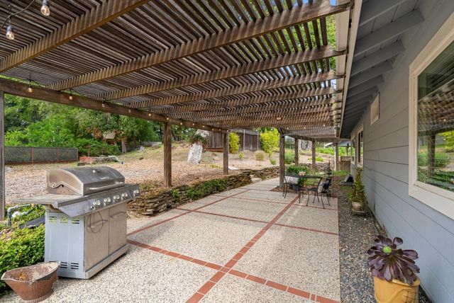 18301 Idylwild Road, Los Gatos, CA 95033