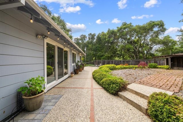 18301 Idylwild Road, Los Gatos, CA 95033